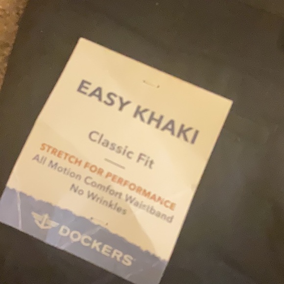 DOCKERS Easy Black Khaki Pants Classic Fit 34W 32L NWT $80 LAST PAIR - Picture 2 of 5